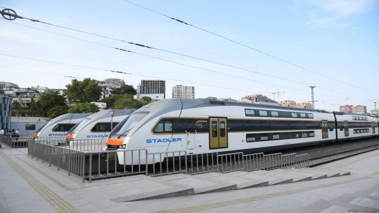 Martın 10-u qatarların qrafiki necə olacaq?