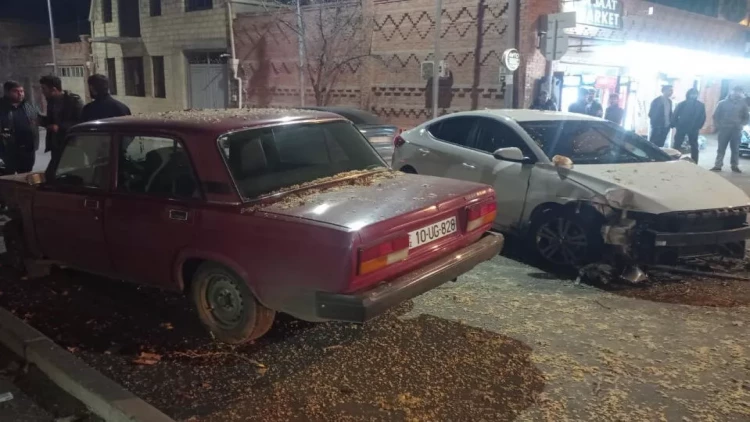 Gəncədə ağır qəza: Yaralı var - FOTO