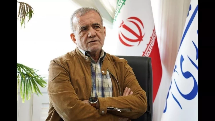 Məsud Pezeşkian istefa verib?