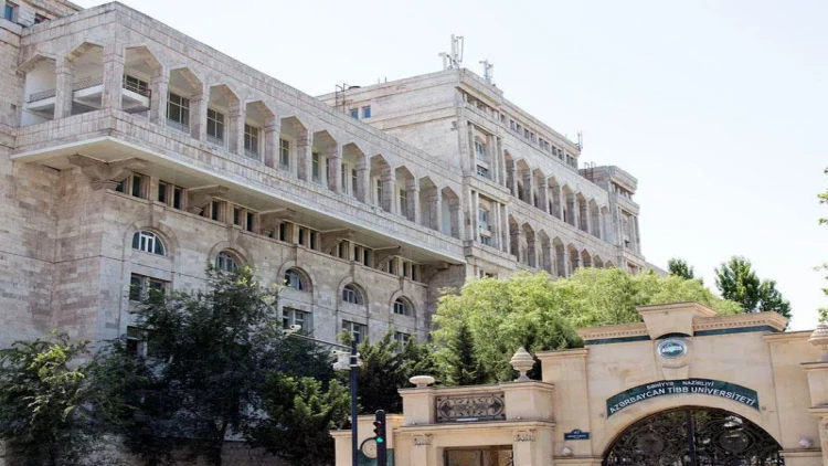 Bu universitetdən 6 müəllim işdən qovuldu - rəsmi