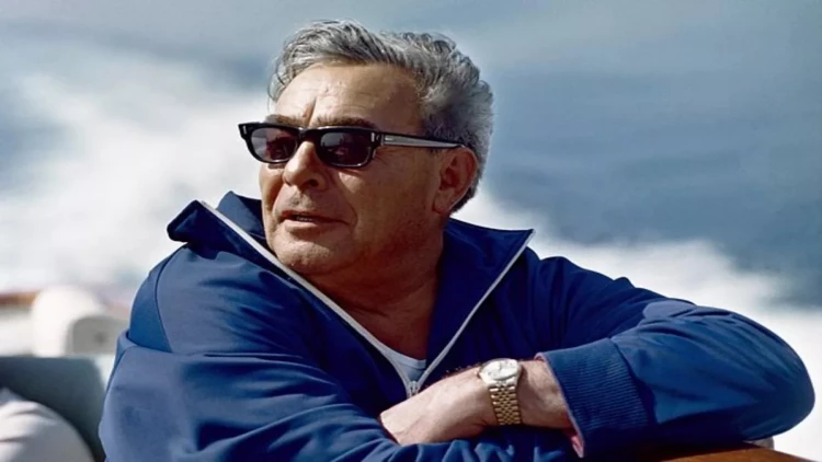 Brejnevin saatı satışa çıxarıldı - FOTO