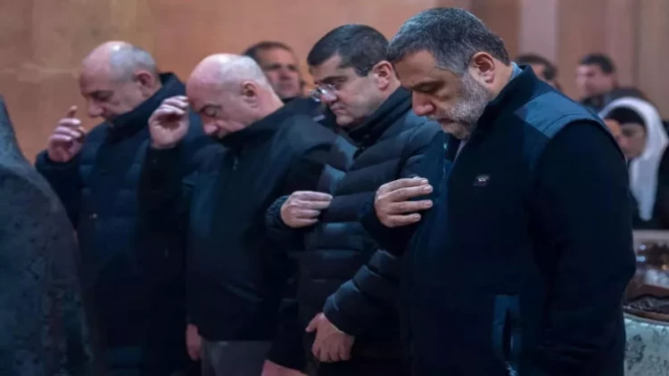 Ailələri ilə danışdılar