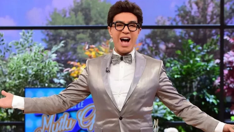 Məşhur türkiyəli müğənni xəstəxanaya yerləşdirildi - FOTO