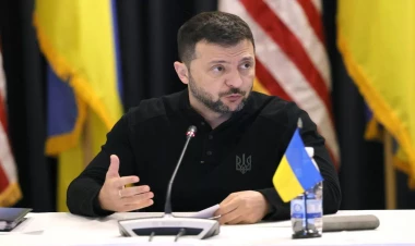 Zelenski istefaya gedir?