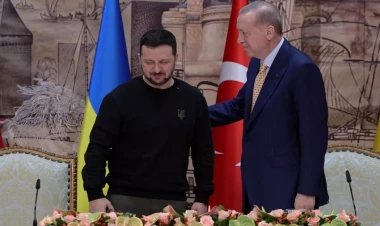 Zelenski Türkiyədədir
