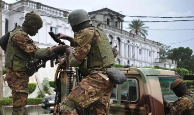 Nazirin kortejinə silahlı hücum - 4 polis yaralandı