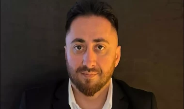 Tural Sadıqlı keçmiş həyat yoldaşını döyüb – 