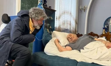 Hospitalda müalicə alan professor evə buraxıldı - Vəziyyəti ağırdır