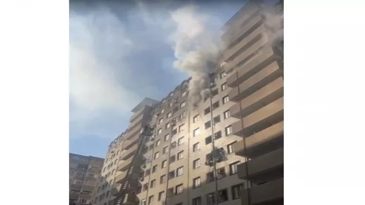 Xırdalanda yaşayış binasında yanğın söndürülüb - YENİLƏNİB - VİDEO