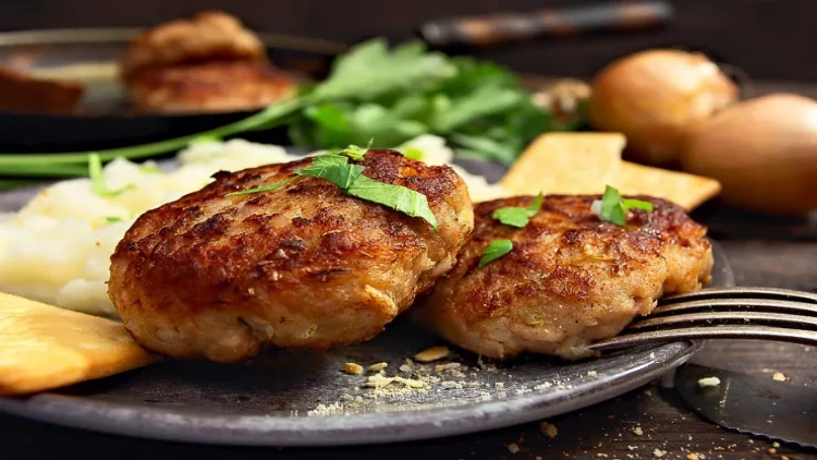 Kotleti necə üç dəfə ucuz hazırlamaq olar? – Evdar qadınların sirri