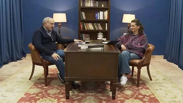 Anna Akopyan proqram açdı - İlk qonağı Paşinyandır