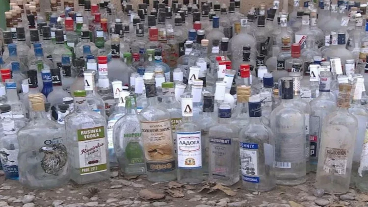 Türkiyədə spirtli içkidən kütləvi zəhərlənmə - 33 ölü