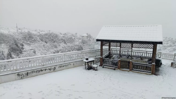 Xankəndiyə qar yağdı - VİDEO