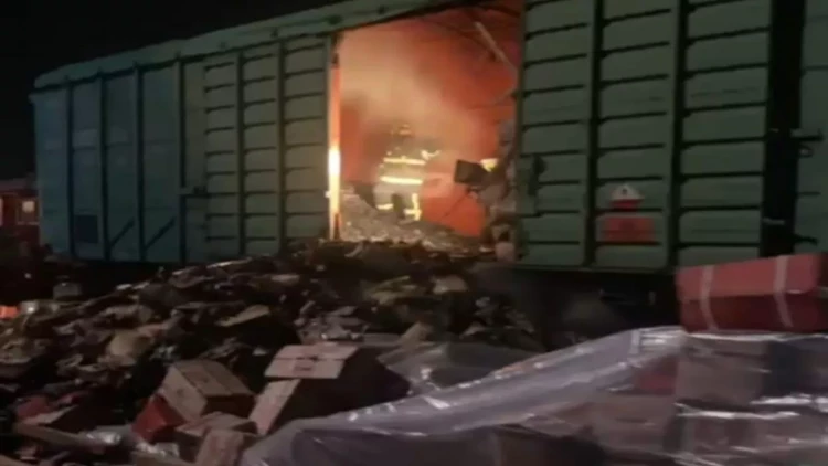 Hacıqabulda qatarda baş verən yanğınla bağlı RƏSMİ AÇIQLAMA - Yenilənib - FOTO