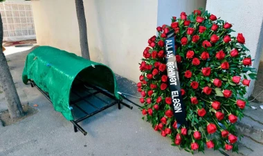 Nazilə Eyvazova vəfat etdi - FOTO