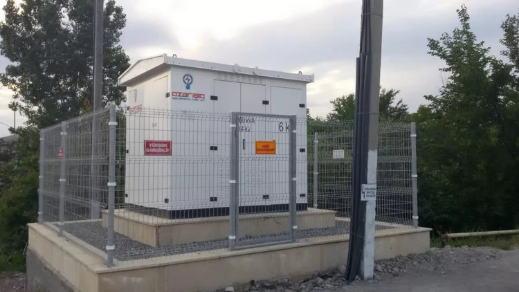 Bakıda sərxoş halda transformatora girən 32 yaşlı kişi yanaraq öldü - FOTO