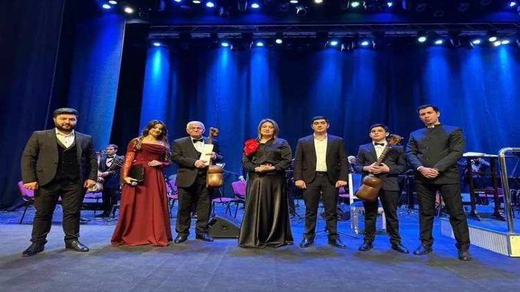 Gəncə Dövlət Filarmoniyasinda tarzən Zərif Qayibovun xatirəsi yad edilib  - FOTO