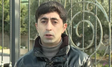 Bazarda araba sürür, adına 4 şirkət var