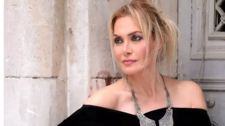 Məşhur türk müğənnisinin qızını motosiklet vurdu - FOTO