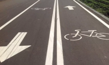 Daha bir küçədə yeni velosiped zolağı salınacaq