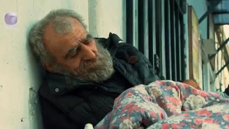 Bakıda yaşlı kişi küçələrdə yaşayır: 