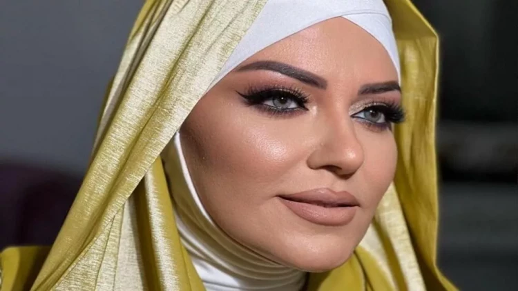 Kamera önündə makiyajını SİLDİ - VİDEO