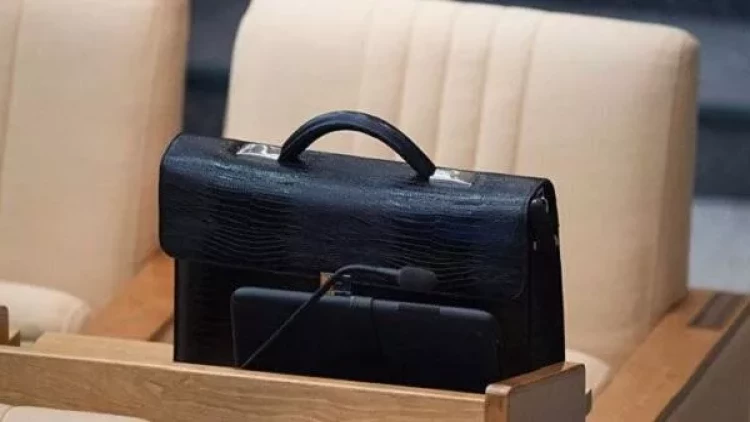 Azərbaycanda vəzifəli şəxs 36 yaşında öldü - FOTO