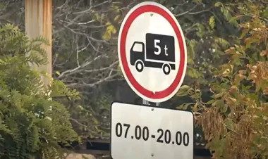 Naxçıvana yük maşınlarının girişi məhdudlaşdırıldı