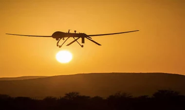 Müəmmalı dronlara görə bu hava limanının fəaliyyəti dayandırıldı