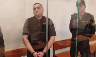 Bayram günü iki nəfəri qanına qəltan edən şəxsin məhkəməsi: 