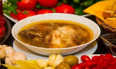 Həm suyu, həm də əti faydalıdır, lakin həddən artıq yemək...