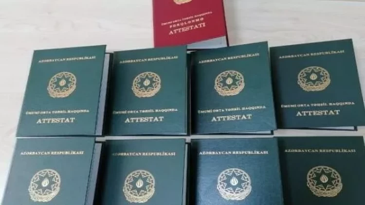 “Attestatla qəbul” tələsinə düşənlər: Kimdir günahkar?