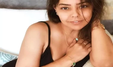 Ebru Gündəş əri ilə Acunun toyunda - VİDEO