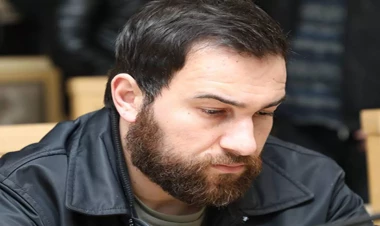 “Nikosayağı” qəzaya düşdüyü avtomobilinin nömrəsini satışa çıxardı - MƏBLƏĞ