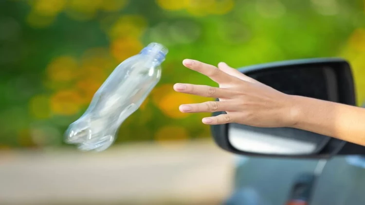 Maşından yola zibil atanlar cərimələnəcək