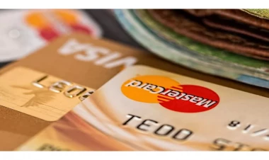 Taksit kreditləri üzrə standartlar sərtləşib