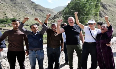 İlham Əliyev və Mehriban Əliyevanın Kəlbəcər sakinləri ilə səmimi görüşü - VİDEO - FOTO