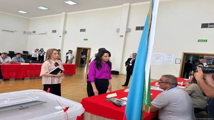 Ombudsman 4 saylı cəzaçəkmə müəssisəsindədir - FOTO