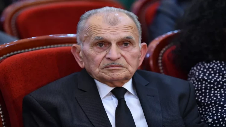 “Arxası üstə yıxılsam da, ifamı dayandırmadım”- Xalq artisti