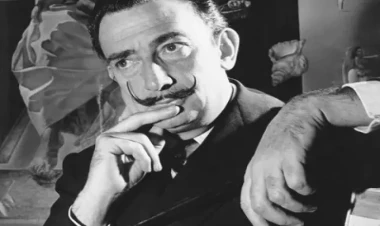 Salvador Dalinin qarajda saxlanılan rəsmləri - FOTOlar