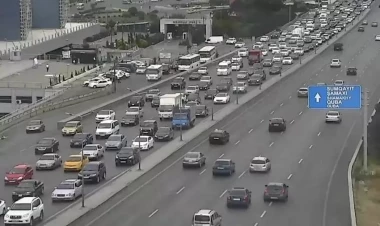 Bakının bir sıra yollarında sıxlıq yaranıb