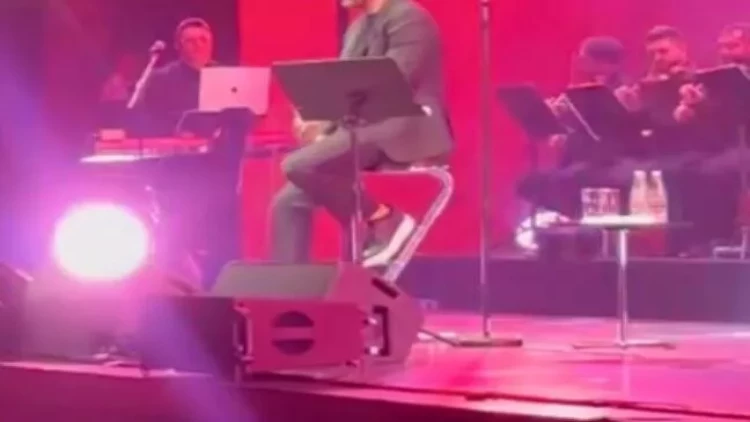 Deputatlığa namizədin qızı yaraşıqlı həyat yoldaşından gözünü çəkmədi - FOTO