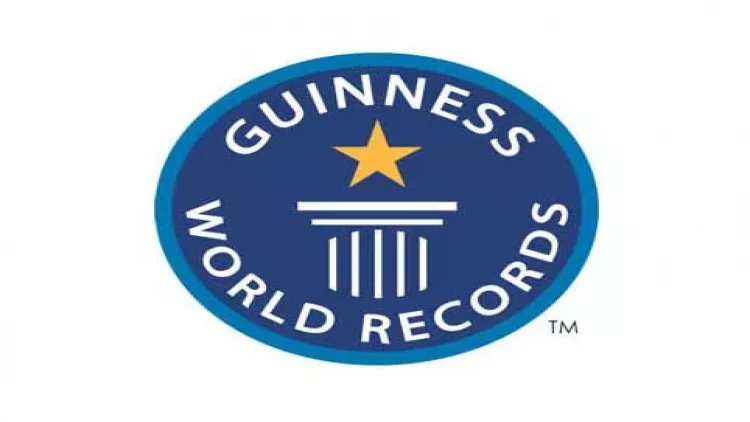 Bədəninin 99,98%-ni döymə ilə bəzəyən qadın Ginnesin Rekordlar Kitabına düşdü - FOTO