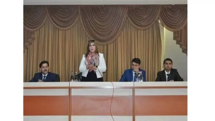 İcra başçısının xanım müavini işdən çıxarıldı