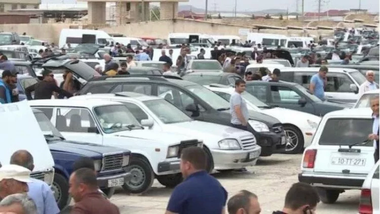 Azərbaycanda qiyməti həddən artıq şişirdilmiş iki avtomobil