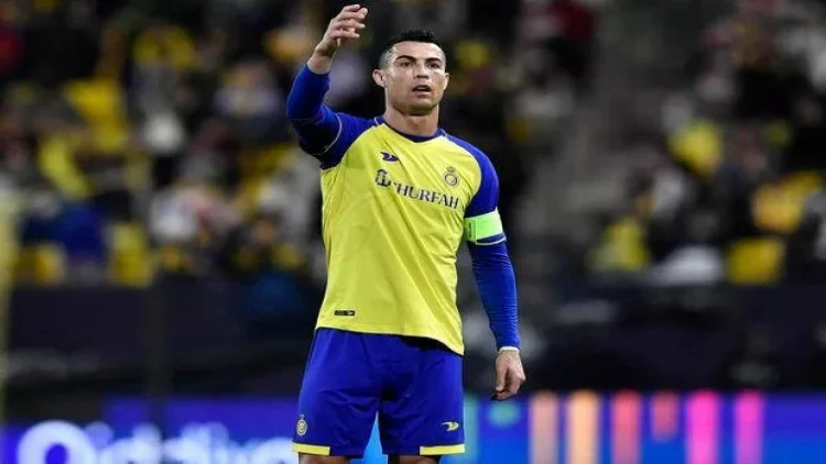 Kriştianu Ronaldu tualetə getdiyi üçün cəzalandırılacaq