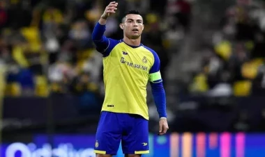 Kriştianu Ronaldu tualetə getdiyi üçün cəzalandırılacaq