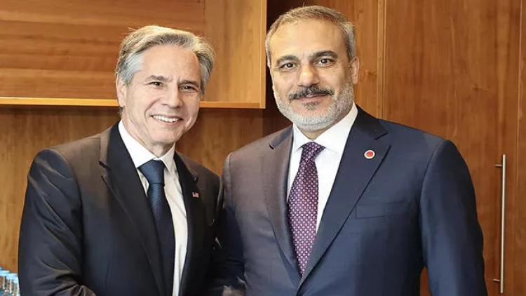 Hakan Fidan Blinkenlə telefonla danışdı