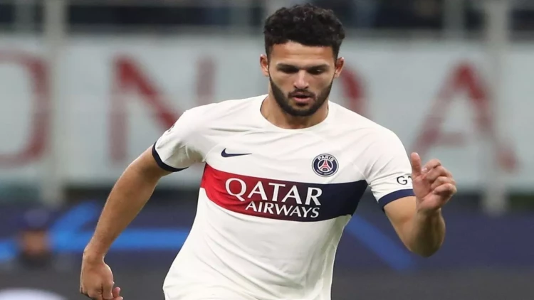 Zədəli forvard Qətərdə əməliyyat olunub