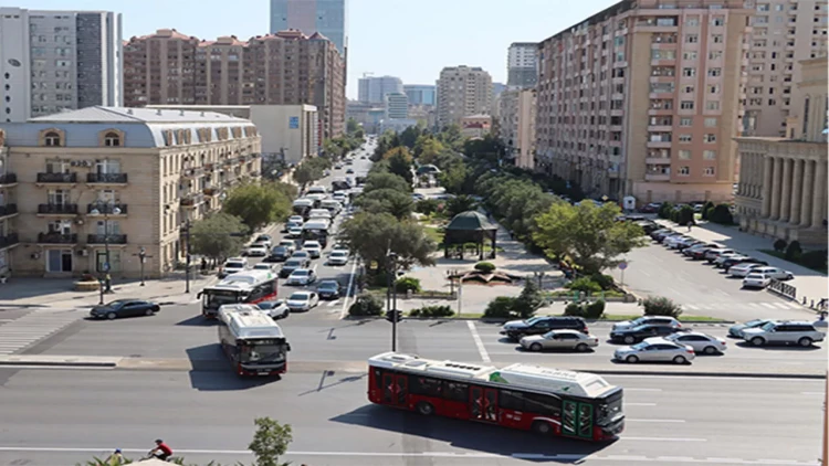 Sürücülərin nəzərinə - Xocalı prospektində hərəkət dəyişdi - FOTO